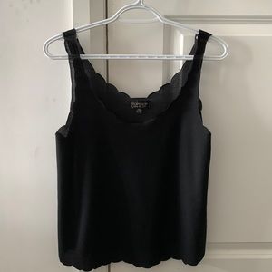 Scalloped Neckline Tanktop